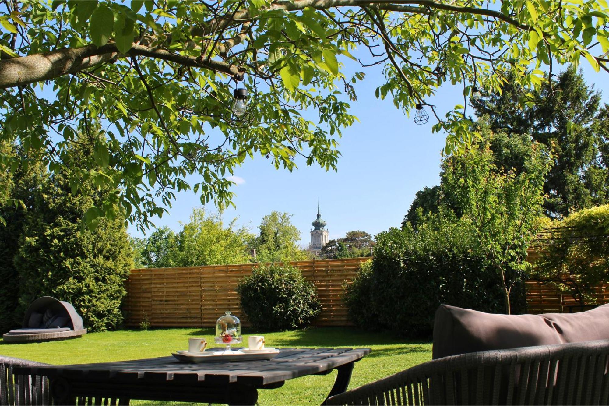The Secret Garden - Keszthely Bed and Breakfast Buitenkant foto
