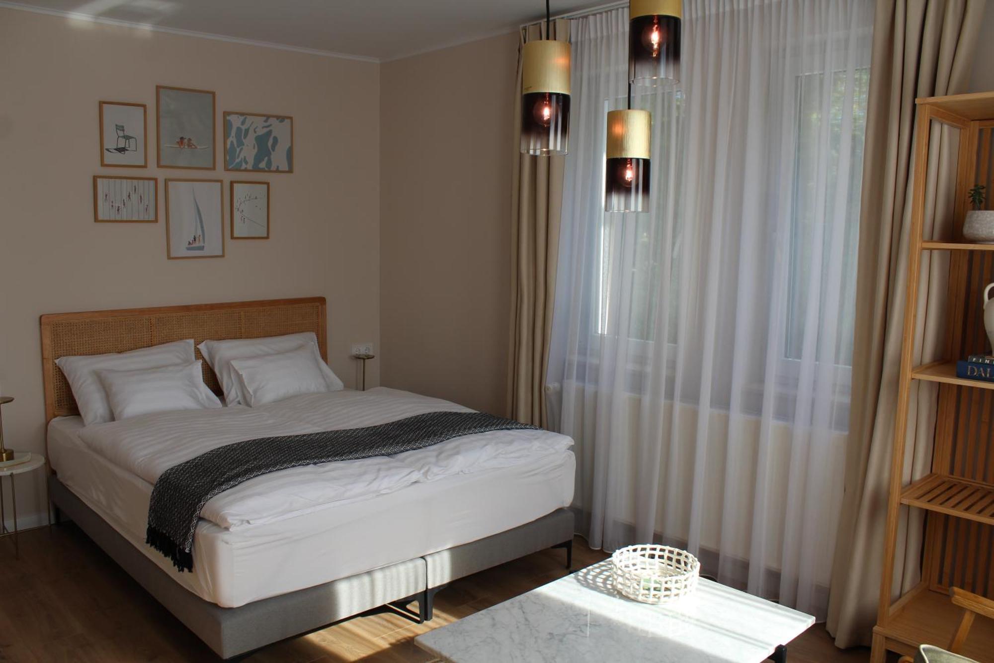 The Secret Garden - Keszthely Bed and Breakfast Buitenkant foto