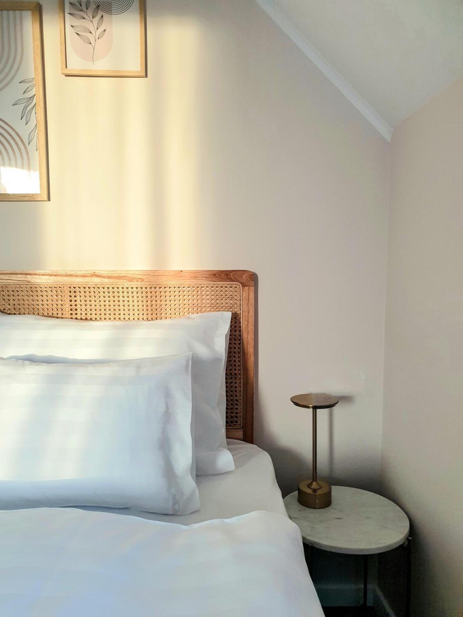 The Secret Garden - Keszthely Bed and Breakfast Buitenkant foto