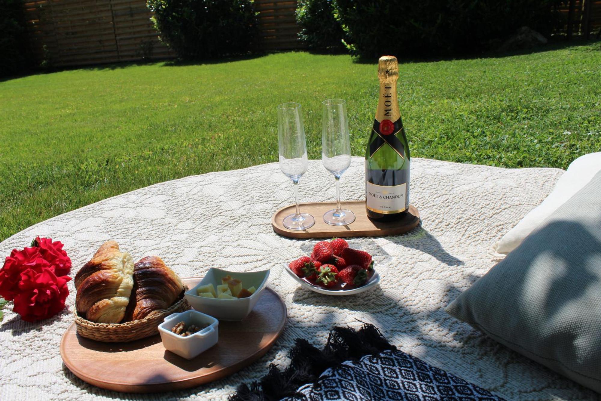 The Secret Garden - Keszthely Bed and Breakfast Buitenkant foto